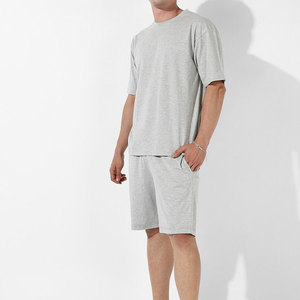 Conjunto de pantalones cortos de verano de estilo callejero personalizado hecho en fábrica para hombres Colección de camisetas transpirables y cómodas - Product Image 6