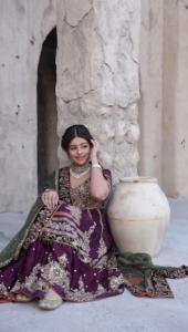 Colección de verano Heavy Faux Georgette Set con trabajo de secuencia bordada y borde de encaje Top-Sarara y Dupatta - Product Image 5