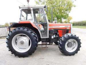 Tractor de Ruedas Massey Ferguson 390/291 4WD Usado y Nuevo de Origen Estadounidense - Product Image 3