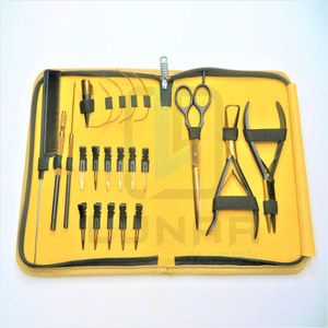 Kit de Herramientas para Extensiones de Cabello en Cuero PVC en Color Oro Rosa Plasma y Negro Mate con Etiquetado de Marca Personalizado Gratuito - Product Image 3
