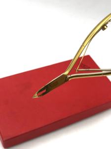 Nuevo Cortaúñas de Plasma Dorado de Acero Inoxidable con Logotipo Personalizado, Color Duradero, Hoja Curva, Herramienta de Belleza para Dedos y Pies - Product Image 2