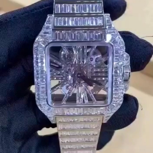 Montre analogique de luxe de qualité supérieure, cadran carré, bracelet en acier inoxydable de 20 mm, diamants VVS, mouvement Miyota, verre saphir - Product Image 2