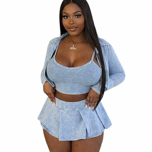 Nouveaux vêtements d'athlétisme femmes personnalisés 3 pièces jupe délavée à l'acide ensembles d'été pour les joggeurs d'entraînement ensembles pantalons deux pièces - Product Image 1