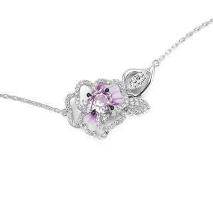 Collier Jeulia Midsummer Night Pansy Love Flower - Chaîne en acier inoxydable plaqué or avec diamant et perle - Product Image 2
