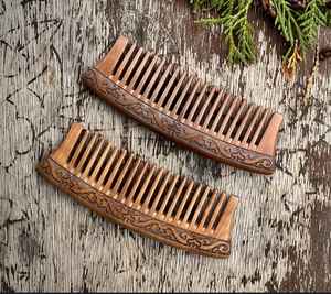 Peine liso de madera - Product Image 3