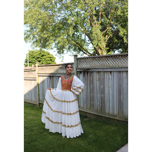 ODM OEM robes afghanes de haute qualité pour femmes nouvelle mode de couleur unie avec décoration en dentelle à vendre en gros - Product Image 1