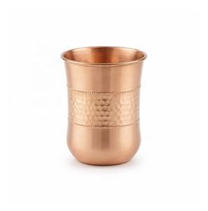 Vaso de Cobre Divris con Textura Martillada y Detalles de Cuentas, Minimalista para Viajes y Uso en el Hogar - Product Image 1