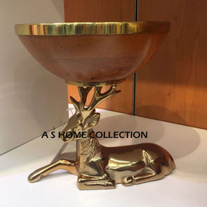 Bol à bonbons créatif à trois noix Style luxe feuille acier inoxydable laiton bol à fruits secs pour accessoires de bureau pour la maison - Product Image 5