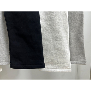 Pantalones de gimnasio informales de alta calidad para hombre, ropa deportiva de cintura elástica con estampado flocado, tela de lona ligera - Product Image 6