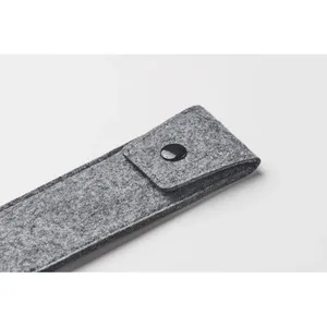 Étui à crayons en feutre RPET durable, gadgets écologiques pour crayons et stylos - Product Image 1
