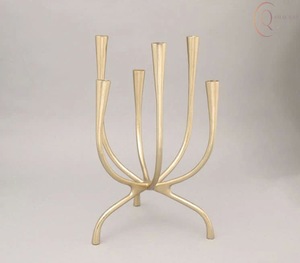 Portavelas Metálico Premium con Color y Logotipo Personalizados para Uso en el Hogar, Hoteles y Eventos de Ramadán - Product Image 2