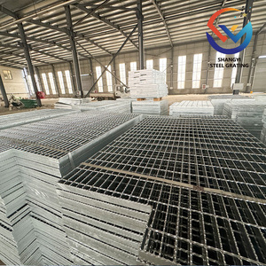 Fornecimento de Fábrica de Materiais de Construção Metálicos: Grades de Aço Galvanizado, Grades de Alumínio, Grades de Aço Inoxidável para Passarelas, Plataformas e Degraus de Escada - Product Image 3