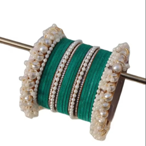 Conjunto de Chudiyan de terciopelo con diseño de Hip Hop Vintage ligero más buscado para mujeres indias paquistaníes, brazaletes de moda para boda - Product Image 1