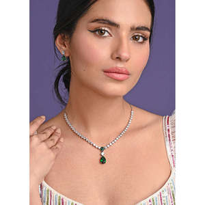 ซื้อชุดสร้อยคอเงินแท้ 925 พรีเมียมสำหรับผู้หญิง คลาสสิกประดับมุกทอง 14K สำหรับงานแต่งงาน ของขวัญ ประดับเพชรทรงลูกแพร์และเพชรซิร์คอน - Product Image 5