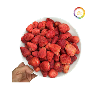 Fraises séchées de qualité supérieure pour la production de snacks, la décoration alimentaire et le reconditionnement à prix abordable - Product Image 2