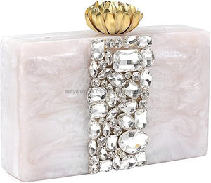 คลัทช์เรซิ่นราคาถูกที่มีสไตล์มีเอกลักษณ์และสง่างามสำหรับทุกเครื่องแต่งกายคลัทช์สุดหรูพร้อมของขวัญโซ่ทองสำหรับเธอ - Product Image 3