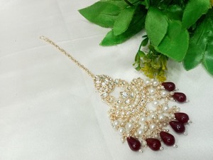 Conjunto de Collar Choker Étnico Chapado en Oro con Piedras de Esmalte y Detalles de Perlas, Pendientes y Tikka a Juego para Mujer - Product Image 2