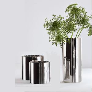 Jarrón de metal único para sala de estar, jardín y balcón, decoración, florero plateado brillante con hoja chapada en oro - Product Image 4