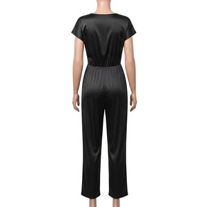 Combinaison de fête en Satin avec tissu à séchage rapide Léger Respirant Texture lisse Combinaison élégante pour événement Clubwear Fashion - Product Image 4