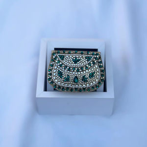 Bolso de Mano de Mosaico Premium para Ocasiones Especiales, Bolso de Mano de Mosaico Hecho a Mano para Mujeres Modernas para Bodas - Product Image 1