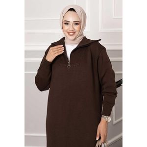 Vestido casual de punto con cremallera y cuello alto marrón - Product Image 4