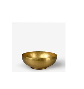 Bol de service en laiton doré de qualité supérieure conçu pour les banquets haut de gamme, les réceptions de mariage culturelles ou les repas de fête traditionnels - Product Image 5