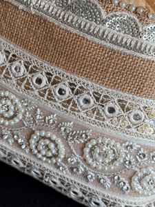 Sac de Potli de mariage de couleur beige pour les femmes sac de Potli de broderie traditionnelle indienne fait à la main pour le sac à main de soirée pour le mariage et le cadeau - Product Image 5