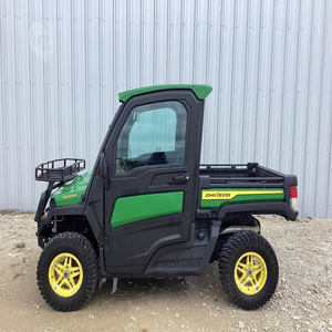 NEW 2023 JOH-N-DE-ERE GATOR XUV 835R Available for shipment - Product Image 1