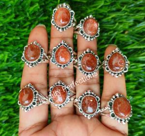 แหวนแฟชั่นประดับอัญมณีทองเหลืองชุบเงินสำหรับงานหมั้น - Product Image 3