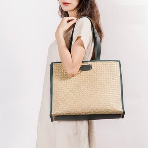 Handmade Vintage Bohemian Fashion Seagrass Shoulder <b>Bag</b> for Ladies Summer Style with Two <b>Straws</b> Handles Direct From Vietnam - Product Image 1