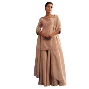 Blush Pink Chanderi Kurta Palazzo Conjunto con Organza Dupatta Venta al por mayor Mujeres Ropa étnica OEM Ropa Proveedor de fábrica Traje - Product Image 1
