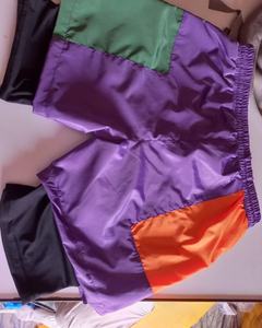 ผ้าไนล่อนสแปนเด็กซ์94% กางเกงขาสั้นผ้ากำมะหยี่ปักโลโก้ได้ตามต้องการพร้อมกระดุมด้านข้าง - Product Image 5