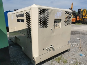 Sử Dụng Ingersoll Rand Vhp400 Hiệu Quả Cao Áp Suất Thấp 13.8Bar Fad 400cfm Xách Tay Vít Diesel Máy Nén Khí - Product Image 2