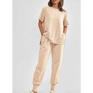 สบายสำหรับยิมและกีฬากลางแจ้งชุดวอร์มฤดูร้อนของผู้หญิงพร้อมคอกลมและรายละเอียดกระเป๋าที่ใช้งานได้ - Product Image 5