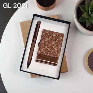 Set de Regalo Ejecutivo de Lujo con Libreta de Cuero y Metal, Bolígrafo y Tarjetero con Logotipo Personalizado para Hombre y Mujer - Producto Promocional de Oficina - Product Image 4