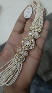 Collier en laiton de créateur Kundan serti de pierres AD Look de mariée glamour pour les mariages et les célébrations sans boucles d'oreilles - Product Image 2