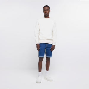 Pantalones cortos de tela vaquera 70% algodón, 2% elastano, 28% poliéster, ajustados, con dobladillo, cinturón, azul - Product Image 4