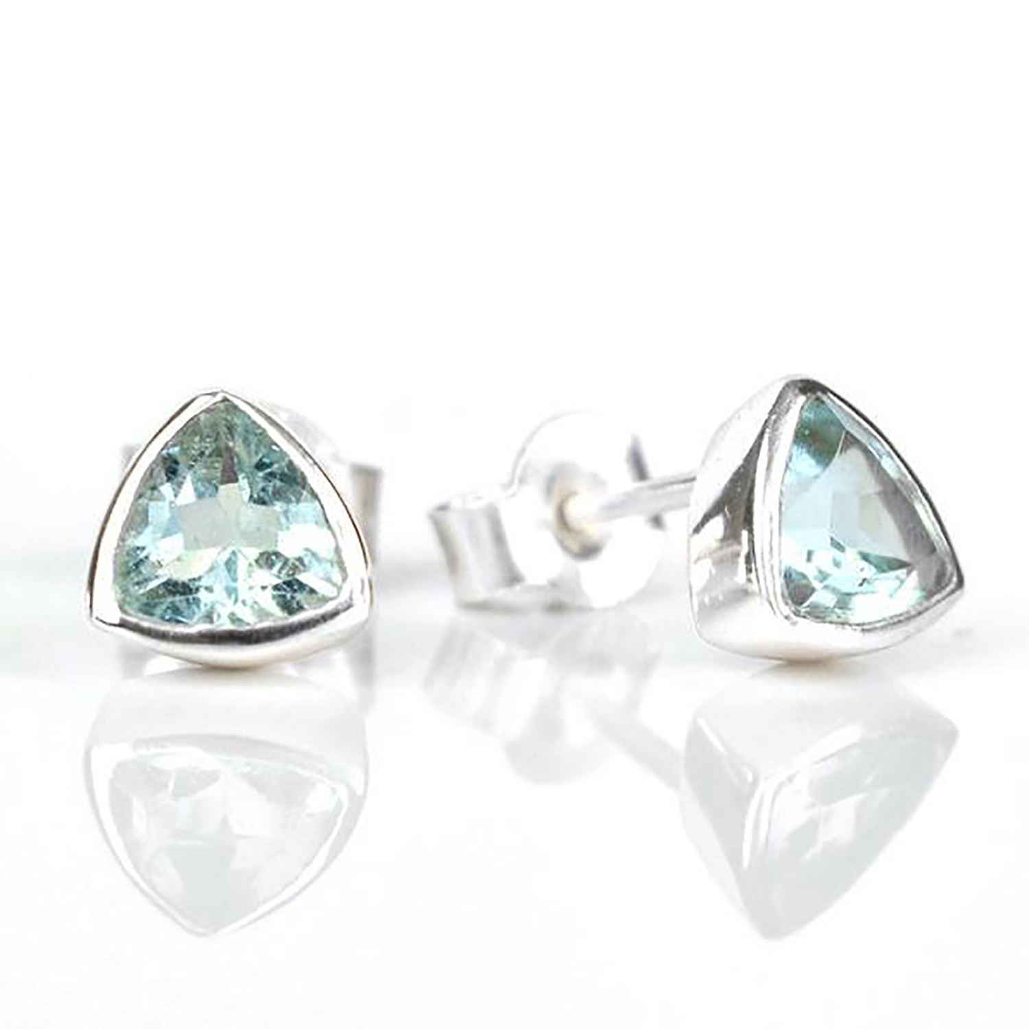 เงินควอตซ์สีน้ำเงินบุษราคัม