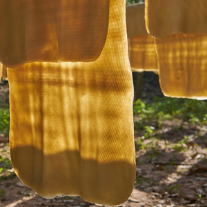 Hojas ahumadas acanaladas de grado 1 de alta calidad (RSS 1) caucho natural del distribuidor vietnamita - Product Image 1