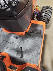 Nuevo Tractor Kubota G261HD - Bajo Mantenimiento - Product Image 3