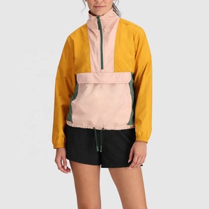 Chaqueta de senderismo al aire libre impermeable cortavientos con capucha para mujer con logotipo personalizado OEM para verano e invierno talla grande con cierre de cremallera - Product Image 1