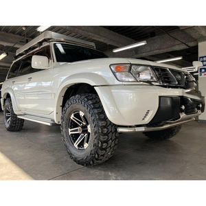 Véhicule N-issan Safari 4WD d'occasion à suspension solide, boîte de vitesses lisse et intérieur spacieux pour une utilisation familiale ou professionnelle - Product Image 4