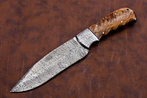 Couteau de chasse en acier Damas personnalisable OEM fait à la main manche en bois de rose gaine en cuir à motif torsadé pour EDC - Product Image 5