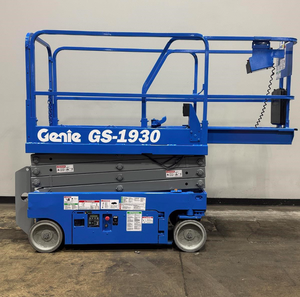 รถยกกรรไกรไฟฟ้า Genie GS-1930 รุ่นขายดีที่สุด แพลตฟอร์มทำงานบนที่สูงขนาดกะทัดรัด ขับเคลื่อนด้วยตัวเอง - Product Image 2