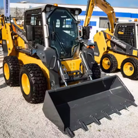 Multifunktionaler Teleskop-Mini-Diesel-Liugong 375B Kompaktlader mit Heckbagger und Greifer im Angebot