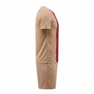Vente en gros d'usine, service OEM, ensembles de maillots de football personnalisés, design pour l'été, 100% polyester - Product Image 3