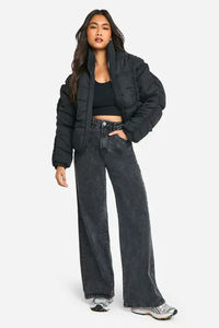 Dernière conception personnalisée noir OEM veste bouffante à détails froncés pour femmes col haut matelassé bulle vers le bas veste d'hiver en duvet pour les femmes - Product Image 3