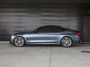 รถยนต์มือสอง ปี 2020 รุ่น 4 ซีรีส์ 440i คูเป้ ขับเคลื่อนล้อหลัง สีเทา สมรรถนะสูง ระบบเบรก ABS 320 แรงม้า เกียร์ 8 สปีด ประหยัดน้ำมัน - Product Image 5