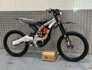 Moto tout-terrain électrique Light Bee X 2025/2023, batterie lithium 60V 40Ah, autonomie 75 km, 3-5 heures d'autonomie, stock disponible, SurRons Light Bee X - Product Image 6