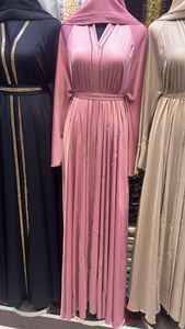 Abaya de Dubaï Magnifique Couleur Noire Abaya Traditionnelle Musulmane Kaftan Brodé Vêtement Islamique Traditionnel pour Femme - Product Image 2